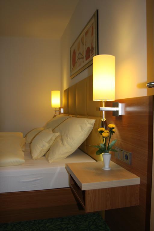 Hotel Sonnenhof Timelkam 外观 照片