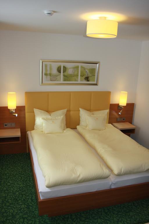 Hotel Sonnenhof Timelkam 外观 照片