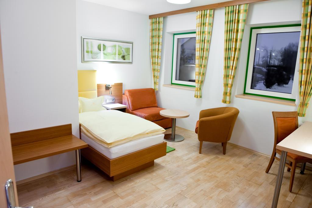 Hotel Sonnenhof Timelkam 外观 照片