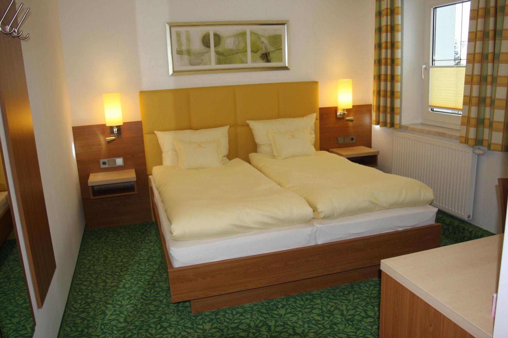 Hotel Sonnenhof Timelkam 外观 照片